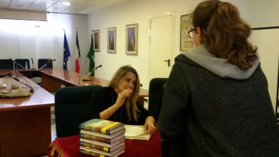 la scrittrice Francesca Barra incontra i ragazzi