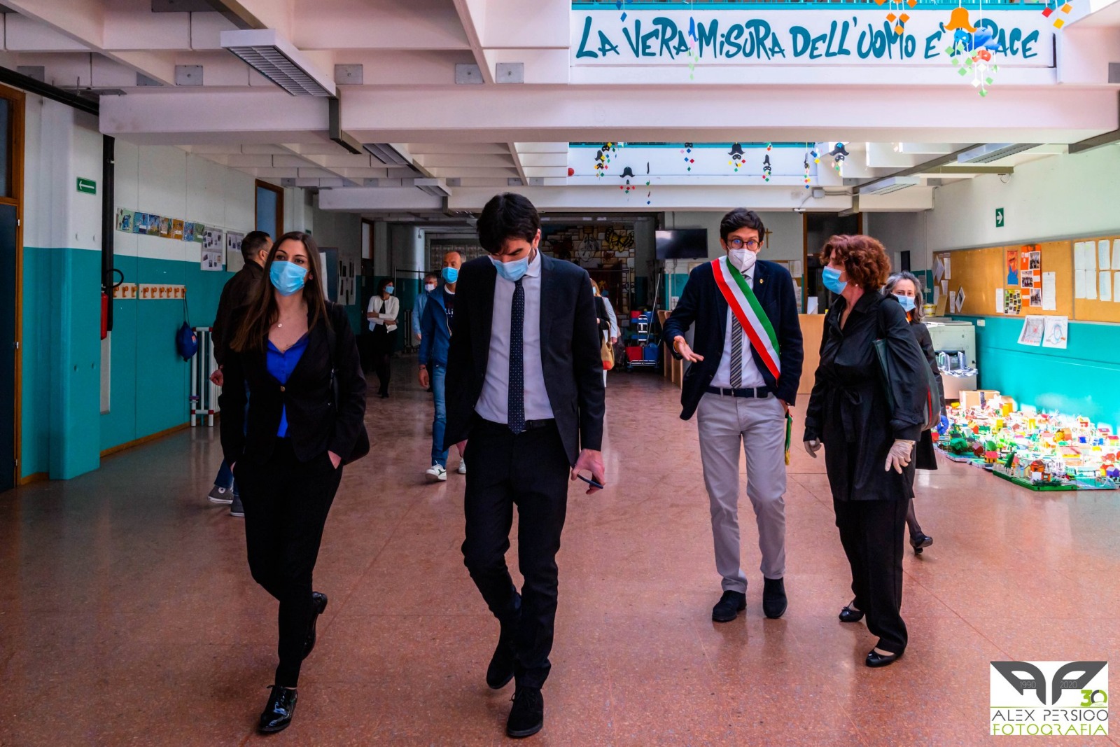 LA VICEMINISTRA ALL'ISTRUZIONE ANNA ASCANI INAUGURA I LAVORI DI RIQUALIFICAZIONE DELLA SECONDARIA DI SCANZOROSCIATE