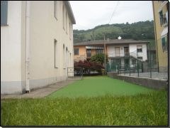 Cortile interno della scuola primaria di Rosciate