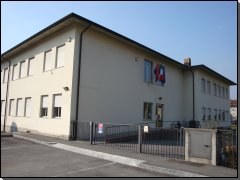 Vista esterna della scuola secondaria primo grado di Pedrengo