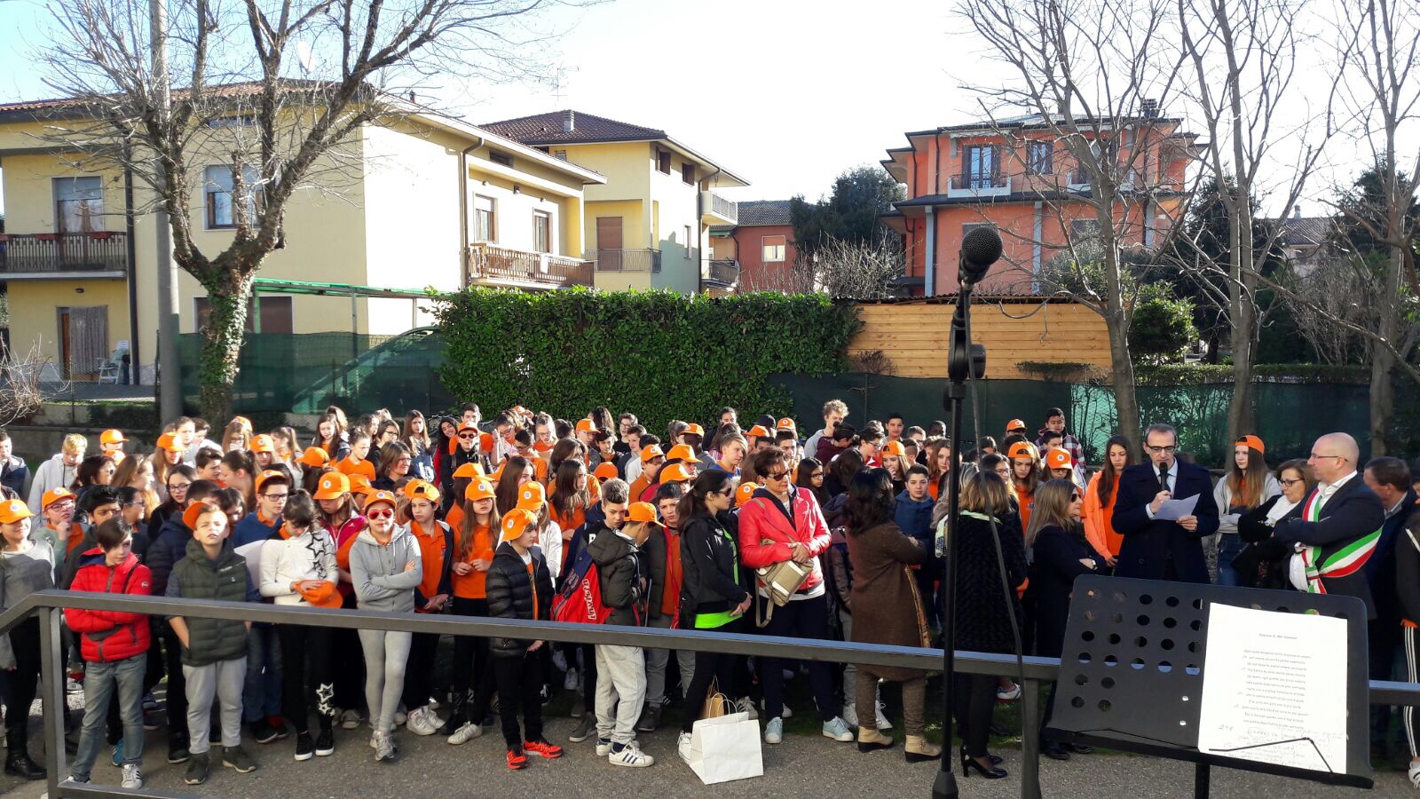 SALUTO AGLI AMICI DELL'IC DI CALDAROLA E CONCLUSIONE DELLA SETTIMANA DI ACCOGLIENZA